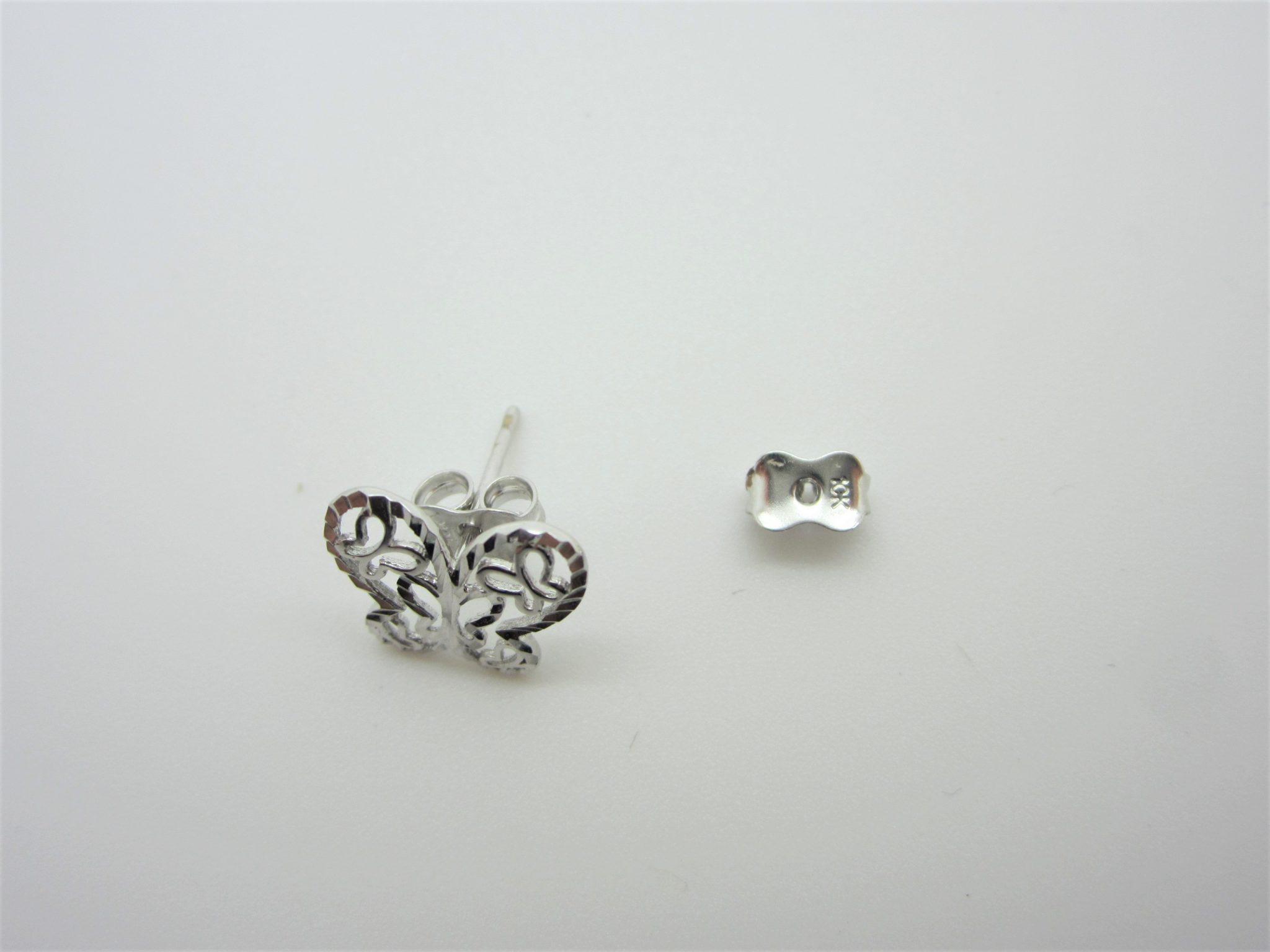 10k White Gold Butterfly Stud Earrings - G&G Jewellery