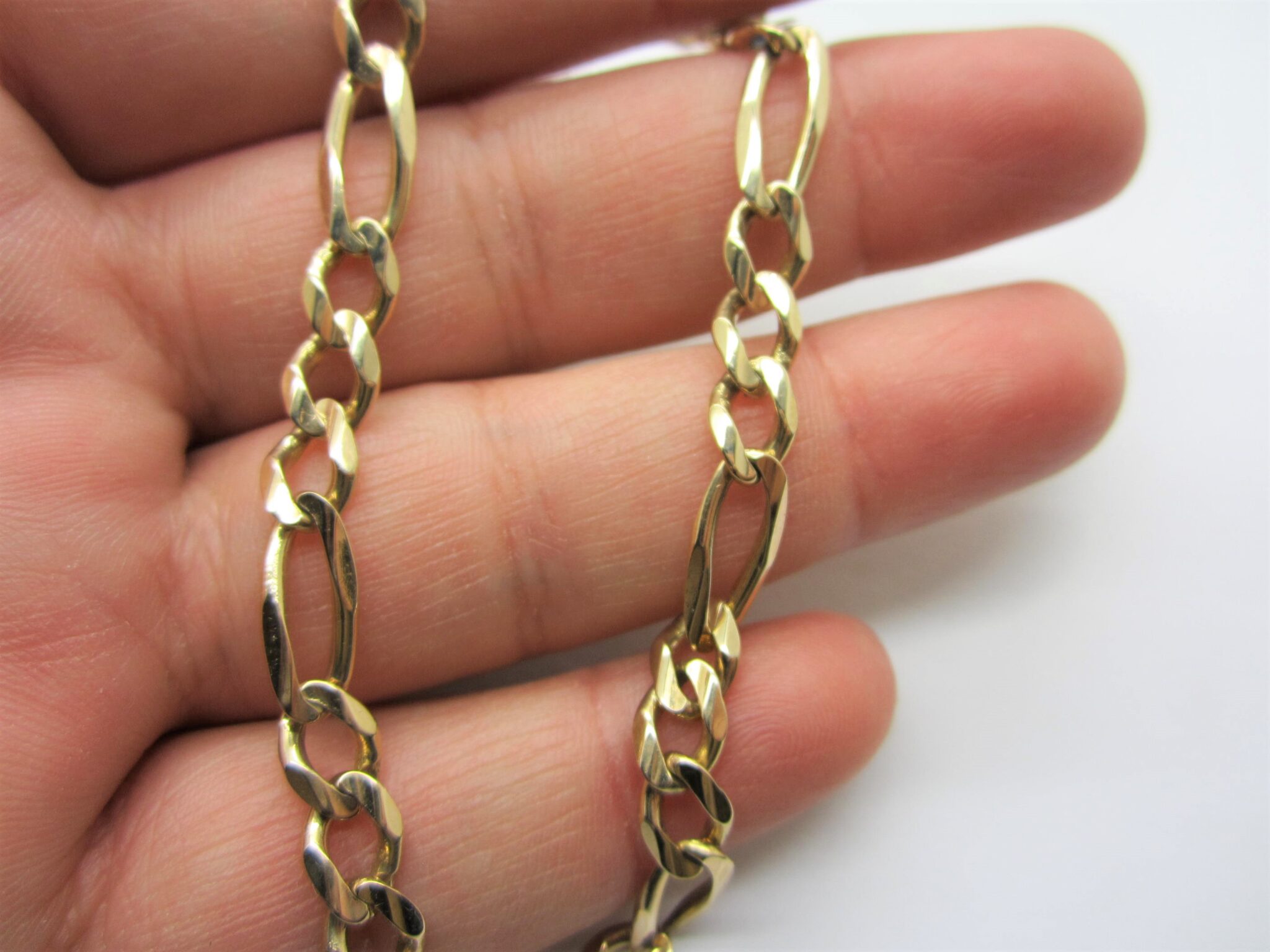 14K Yellow Gold Figaro Chain 2.5mm – Kingofjewelry.com